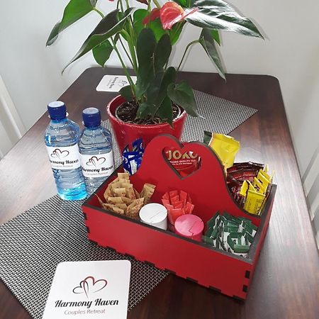 דירות אמנזימטוטי Harmony Haven Couples Retreat מראה חיצוני תמונה